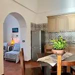 Dammuso U Granatu Vakantiehuis