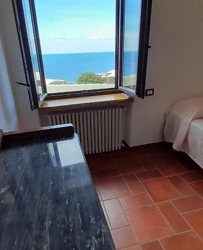 Vakantiehuis Dammuso U Granatu